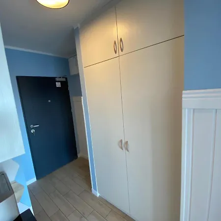 Little White Frog Apartment